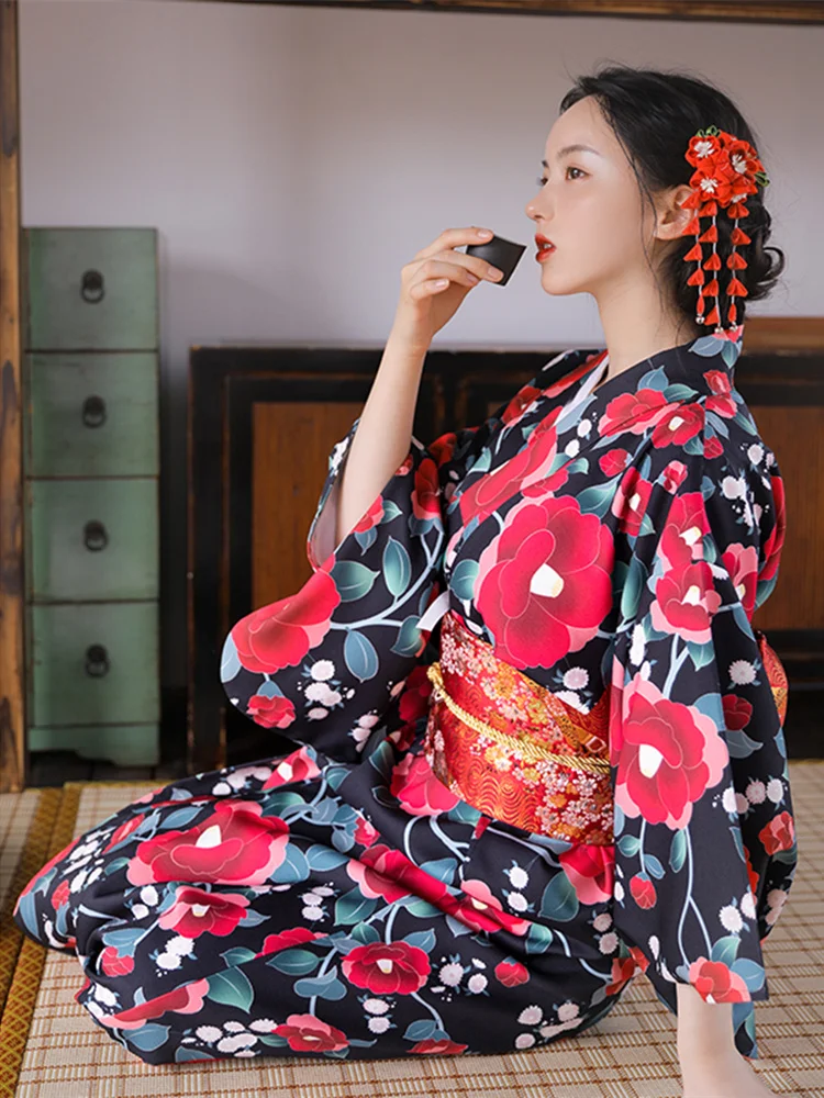 Japanese Women Formal Wear - ชุดเดรสยาวลายดอกไม้สไตล์วินเทจสำหรับผู้หญิง ชุดกิโมโนญี่ปุ่นแบบดั้งเดิม ยูกาตะ ชุดคอสเพลย์สำหรับถ่ายภาพ