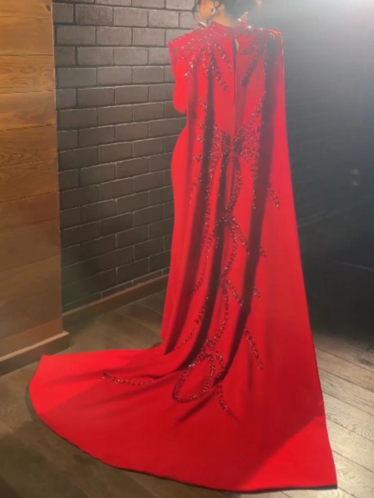 Women'S Red Formal Wear - ชุดราตรียาวสีแดงแบบมุสลิมอาหรับซาอุดิอาระเบียแบบกำหนดเองได้ คอสูงประดับด้วยลูกปัด ชุดสำหรับผู้หญิงสำหรับโอกาสพิเศษ ชุดงานเลี้ยง ชุดประกวด